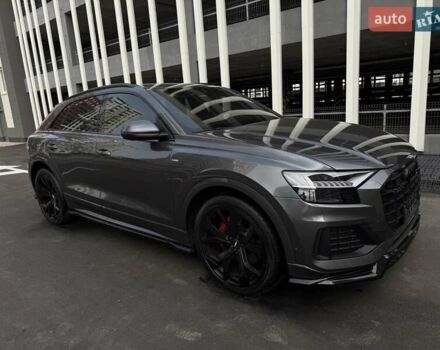Сірий Ауді Q8, об'ємом двигуна 3 л та пробігом 135 тис. км за 63222 $, фото 47 на Automoto.ua