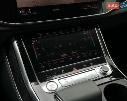 Серый Ауди Q8, объемом двигателя 3 л и пробегом 122 тыс. км за 56500 $, фото 49 на Automoto.ua