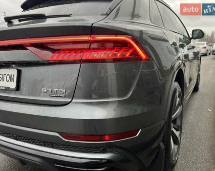 Сірий Ауді Q8, об'ємом двигуна 2.97 л та пробігом 78 тис. км за 65099 $, фото 16 на Automoto.ua