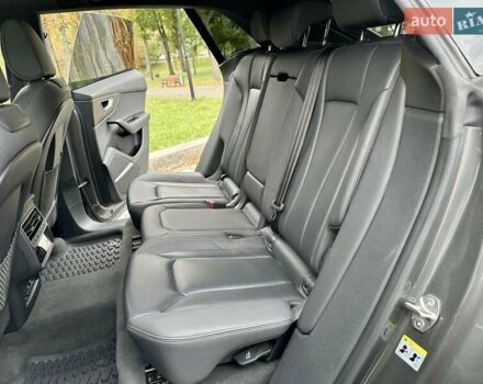Серый Ауди Q8, объемом двигателя 3 л и пробегом 125 тыс. км за 48999 $, фото 96 на Automoto.ua