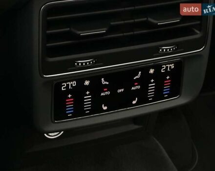 Серый Ауди Q8, объемом двигателя 3 л и пробегом 122 тыс. км за 56500 $, фото 29 на Automoto.ua