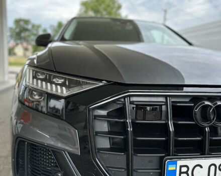 Сірий Ауді Q8, об'ємом двигуна 3 л та пробігом 92 тис. км за 56000 $, фото 6 на Automoto.ua