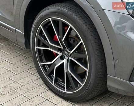 Серый Ауди Q8, объемом двигателя 3 л и пробегом 122 тыс. км за 56500 $, фото 11 на Automoto.ua