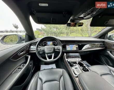 Серый Ауди Q8, объемом двигателя 3 л и пробегом 125 тыс. км за 48999 $, фото 129 на Automoto.ua