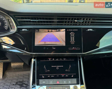 Серый Ауди Q8, объемом двигателя 3 л и пробегом 150 тыс. км за 40900 $, фото 19 на Automoto.ua