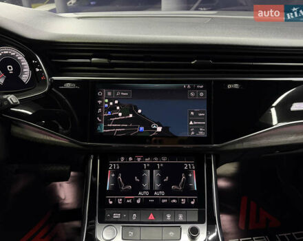 Серый Ауди Q8, объемом двигателя 3 л и пробегом 84 тыс. км за 53000 $, фото 23 на Automoto.ua