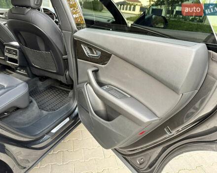 Серый Ауди Q8, объемом двигателя 3 л и пробегом 91 тыс. км за 58000 $, фото 32 на Automoto.ua