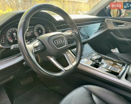 Серый Ауди Q8, объемом двигателя 3 л и пробегом 140 тыс. км за 51300 $, фото 10 на Automoto.ua