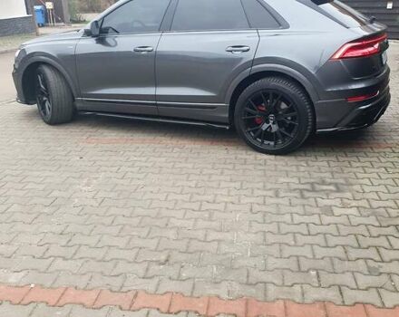 Серый Ауди Q8, объемом двигателя 3 л и пробегом 150 тыс. км за 58000 $, фото 3 на Automoto.ua