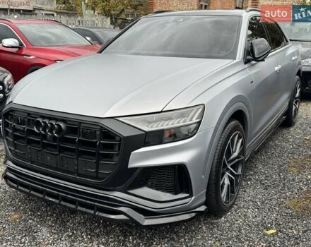 Серый Ауди Q8, объемом двигателя 3 л и пробегом 142 тыс. км за 44900 $, фото 2 на Automoto.ua