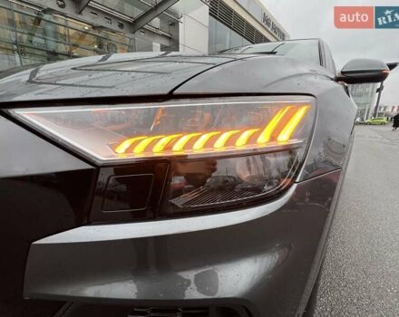 Сірий Ауді Q8, об'ємом двигуна 2.97 л та пробігом 78 тис. км за 65099 $, фото 11 на Automoto.ua