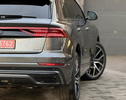Сірий Ауді Q8, об'ємом двигуна 3 л та пробігом 139 тис. км за 44000 $, фото 53 на Automoto.ua