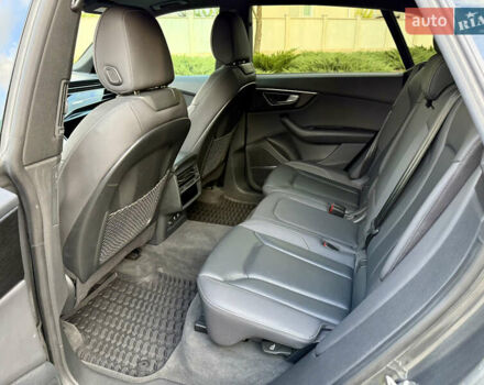 Серый Ауди Q8, объемом двигателя 3 л и пробегом 91 тыс. км за 58000 $, фото 35 на Automoto.ua