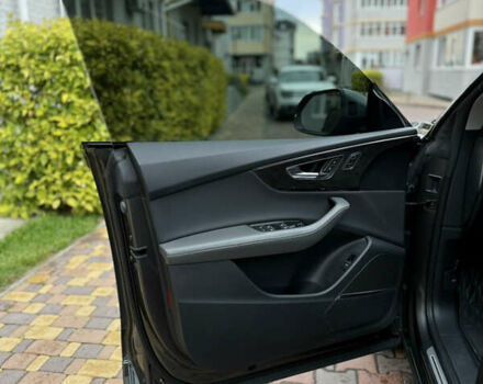 Сірий Ауді Q8, об'ємом двигуна 3 л та пробігом 64 тис. км за 54990 $, фото 14 на Automoto.ua