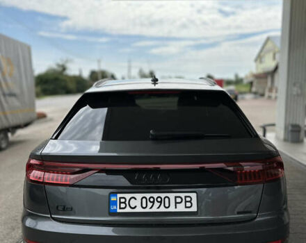Сірий Ауді Q8, об'ємом двигуна 3 л та пробігом 92 тис. км за 56000 $, фото 3 на Automoto.ua