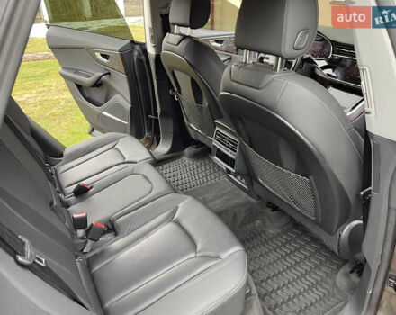 Сірий Ауді Q8, об'ємом двигуна 3 л та пробігом 139 тис. км за 44000 $, фото 33 на Automoto.ua