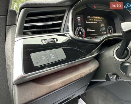 Серый Ауди Q8, объемом двигателя 3 л и пробегом 125 тыс. км за 48999 $, фото 44 на Automoto.ua