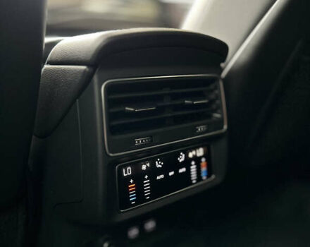 Серый Ауди Q8, объемом двигателя 3 л и пробегом 92 тыс. км за 55000 $, фото 21 на Automoto.ua