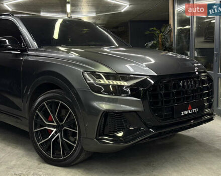 Серый Ауди Q8, объемом двигателя 3 л и пробегом 84 тыс. км за 53000 $, фото 3 на Automoto.ua