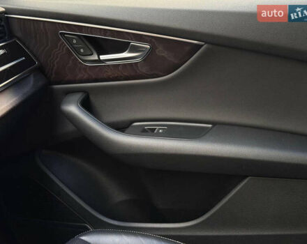 Серый Ауди Q8, объемом двигателя 3 л и пробегом 103 тыс. км за 46500 $, фото 39 на Automoto.ua