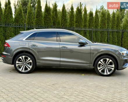 Серый Ауди Q8, объемом двигателя 3 л и пробегом 91 тыс. км за 58000 $, фото 7 на Automoto.ua