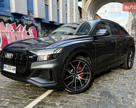 Серый Ауди Q8, объемом двигателя 3 л и пробегом 95 тыс. км за 57000 $, фото 1 на Automoto.ua