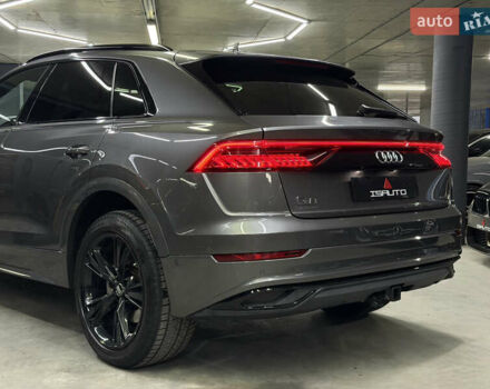 Серый Ауди Q8, объемом двигателя 3 л и пробегом 74 тыс. км за 54500 $, фото 12 на Automoto.ua