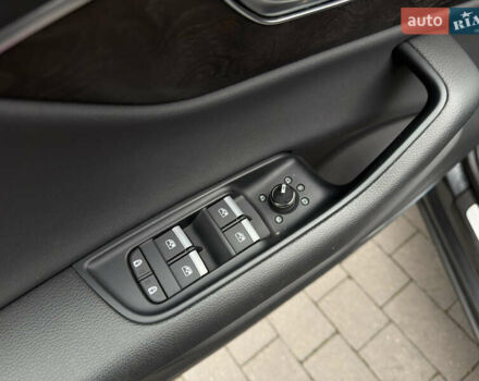 Серый Ауди Q8, объемом двигателя 3 л и пробегом 127 тыс. км за 47999 $, фото 31 на Automoto.ua