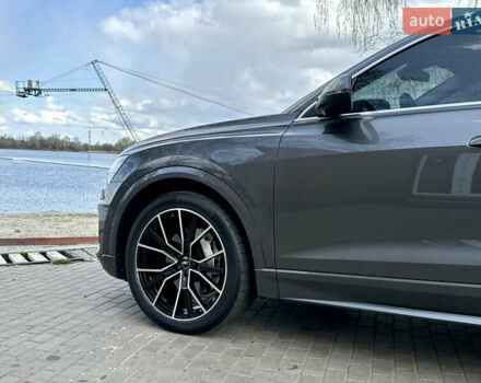 Сірий Ауді Q8, об'ємом двигуна 3 л та пробігом 135 тис. км за 56400 $, фото 7 на Automoto.ua