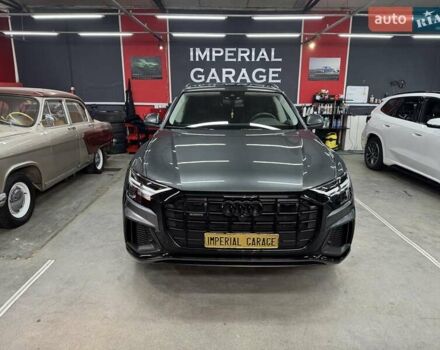 Серый Ауди Q8, объемом двигателя 3 л и пробегом 61 тыс. км за 56000 $, фото 1 на Automoto.ua