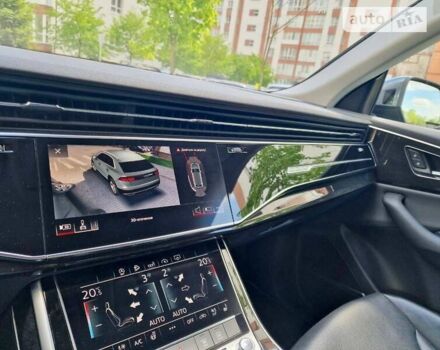 Серый Ауди Q8, объемом двигателя 3 л и пробегом 66 тыс. км за 64000 $, фото 10 на Automoto.ua