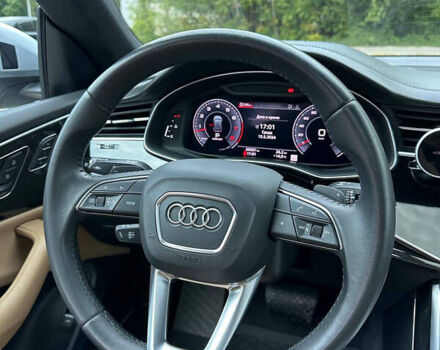 Сірий Ауді Q8, об'ємом двигуна 3 л та пробігом 74 тис. км за 60000 $, фото 14 на Automoto.ua