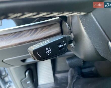 Серый Ауди Q8, объемом двигателя 3 л и пробегом 61 тыс. км за 63000 $, фото 81 на Automoto.ua