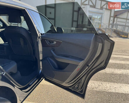 Серый Ауди Q8, объемом двигателя 3 л и пробегом 63 тыс. км за 59900 $, фото 31 на Automoto.ua