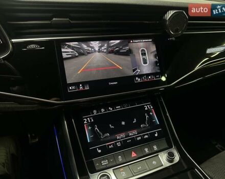 Серый Ауди Q8, объемом двигателя 2.97 л и пробегом 99 тыс. км за 72000 $, фото 38 на Automoto.ua