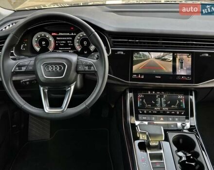 Серый Ауди Q8, объемом двигателя 3 л и пробегом 11 тыс. км за 67900 $, фото 25 на Automoto.ua
