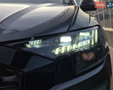 Серый Ауди Q8, объемом двигателя 3 л и пробегом 11 тыс. км за 67900 $, фото 37 на Automoto.ua