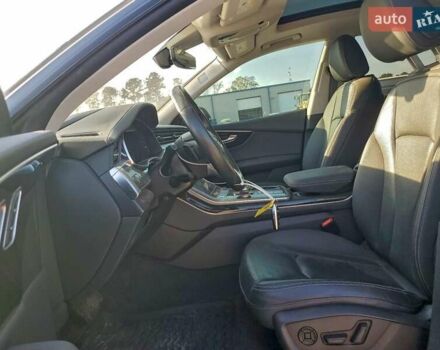 Серый Ауди Q8, объемом двигателя 3 л и пробегом 126 тыс. км за 19300 $, фото 6 на Automoto.ua