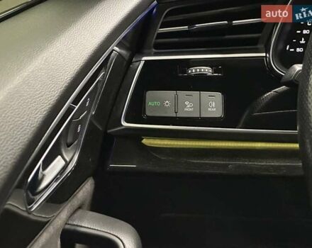 Серый Ауди Q8, объемом двигателя 2.97 л и пробегом 99 тыс. км за 72000 $, фото 37 на Automoto.ua