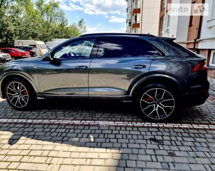Серый Ауди Q8, объемом двигателя 3 л и пробегом 66 тыс. км за 64000 $, фото 7 на Automoto.ua