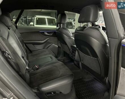 Серый Ауди Q8, объемом двигателя 2.97 л и пробегом 99 тыс. км за 72000 $, фото 24 на Automoto.ua