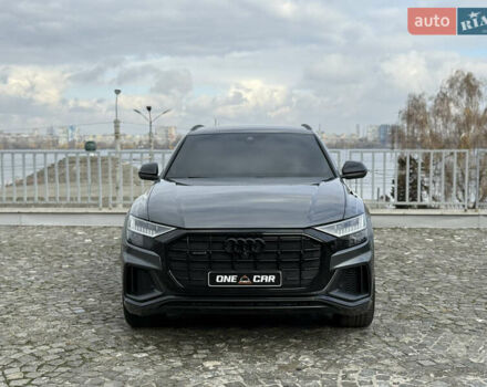 Серый Ауди Q8, объемом двигателя 2.97 л и пробегом 74 тыс. км за 72999 $, фото 1 на Automoto.ua