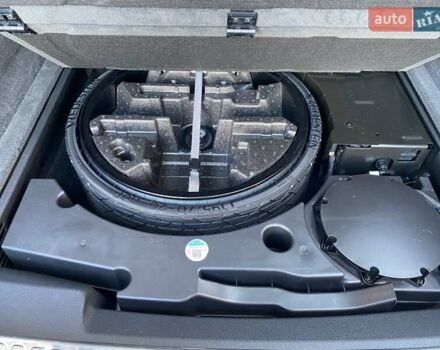 Серый Ауди Q8, объемом двигателя 3 л и пробегом 61 тыс. км за 63000 $, фото 92 на Automoto.ua