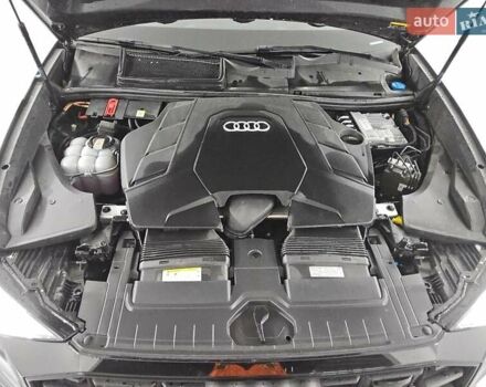 Серый Ауди Q8, объемом двигателя 3 л и пробегом 161 тыс. км за 29500 $, фото 11 на Automoto.ua