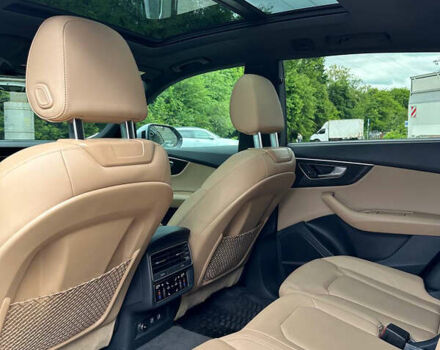 Сірий Ауді Q8, об'ємом двигуна 3 л та пробігом 74 тис. км за 60000 $, фото 15 на Automoto.ua