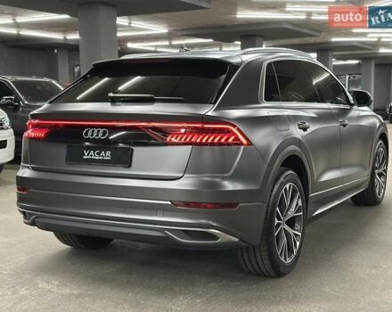 Серый Ауди Q8, объемом двигателя 2.97 л и пробегом 99 тыс. км за 72000 $, фото 6 на Automoto.ua