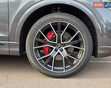 Серый Ауди Q8, объемом двигателя 3 л и пробегом 11 тыс. км за 67900 $, фото 23 на Automoto.ua