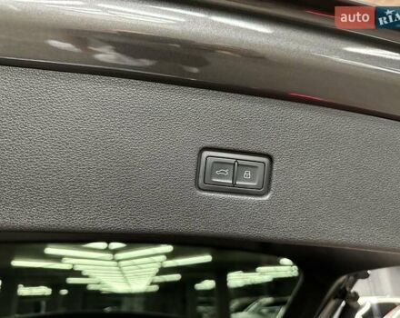 Серый Ауди Q8, объемом двигателя 2.97 л и пробегом 99 тыс. км за 72000 $, фото 22 на Automoto.ua