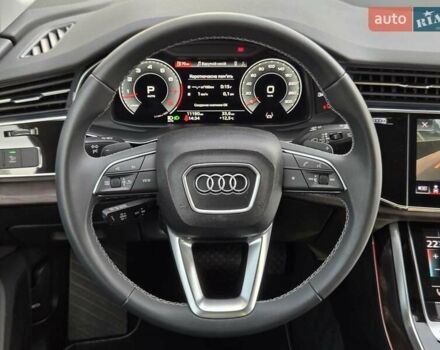 Серый Ауди Q8, объемом двигателя 3 л и пробегом 11 тыс. км за 67900 $, фото 26 на Automoto.ua