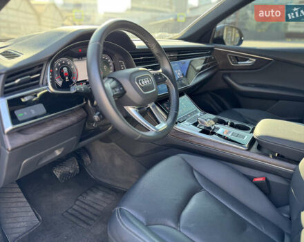 Серый Ауди Q8, объемом двигателя 3 л и пробегом 63 тыс. км за 59900 $, фото 28 на Automoto.ua